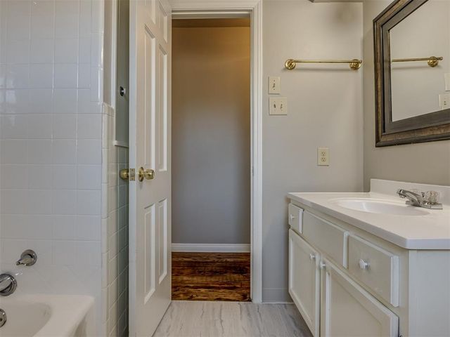2601 Chaucer Drive, Oklahoma City, OK 73120
