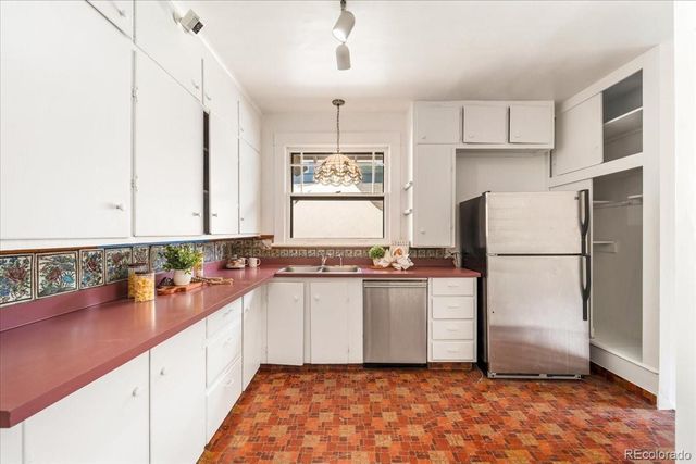 674 Steele Street, Denver, CO 80206