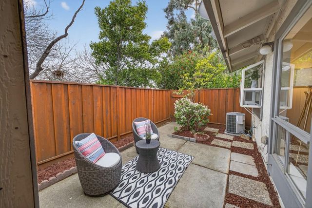 20022 Northcrest Square, Cupertino, CA 95014