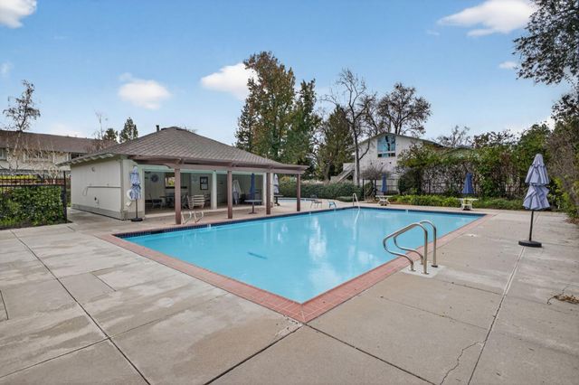 20022 Northcrest Square, Cupertino, CA 95014