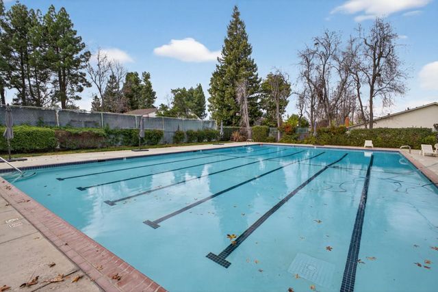 20022 Northcrest Square, Cupertino, CA 95014