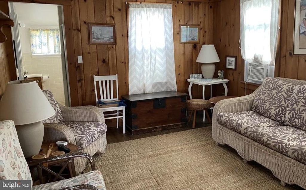 Image 9 of property listing at 6 140TH ST, Ocean City, MD 21842