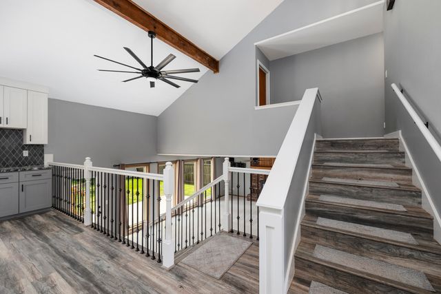 1226 E Highpoint Street, Springfield, MO 65804