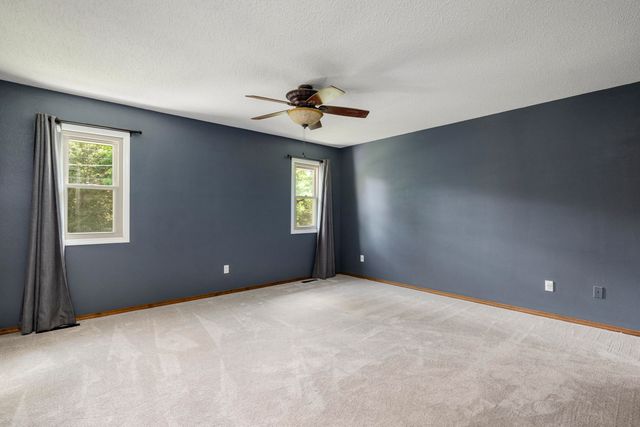 1226 E Highpoint Street, Springfield, MO 65804