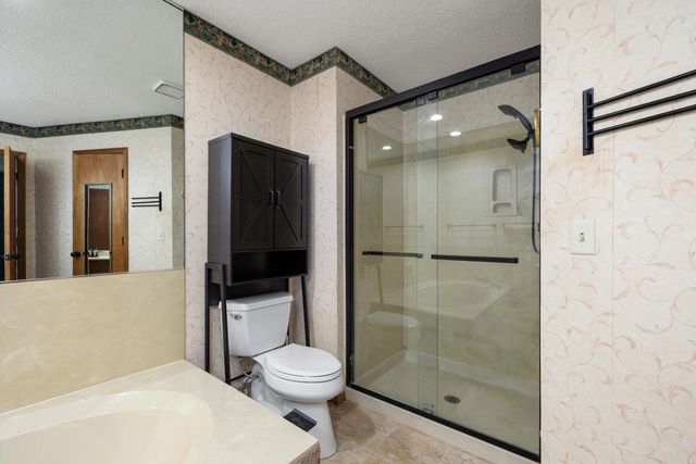 1226 E Highpoint Street, Springfield, MO 65804