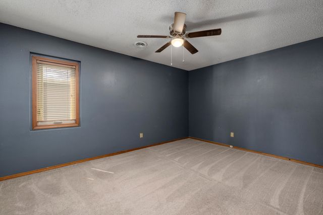 1226 E Highpoint Street, Springfield, MO 65804