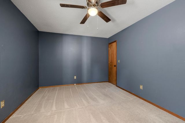 1226 E Highpoint Street, Springfield, MO 65804