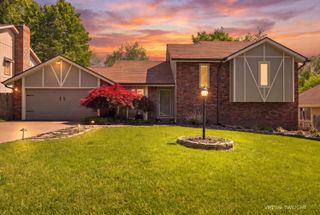 1226 E Highpoint Street, Springfield, MO 65804
