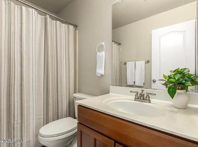 724 S BECK Avenue, Tempe, AZ 85281