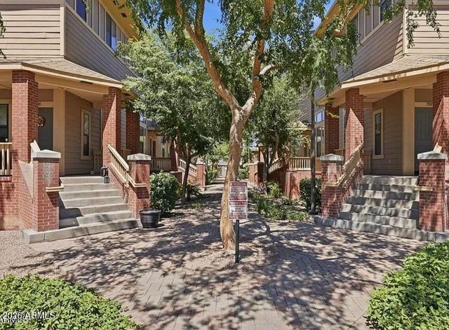 724 S BECK Avenue, Tempe, AZ 85281