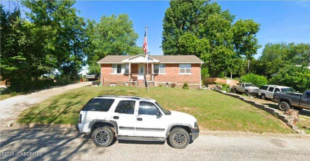 306 ARDEN DRIVE, Jefferson City, MO 65109