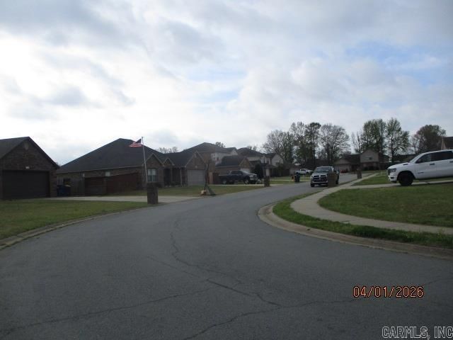 135 Harvick Cir, Cabot, AR 72023