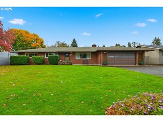 915 Nw 50TH St, Vancouver, WA 98663