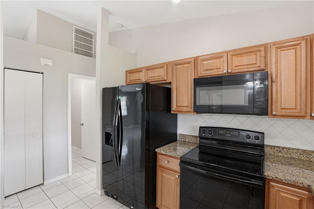 Image 18 of property listing at 3521 Santa Barbara BLVD, Cape Coral, FL 33914