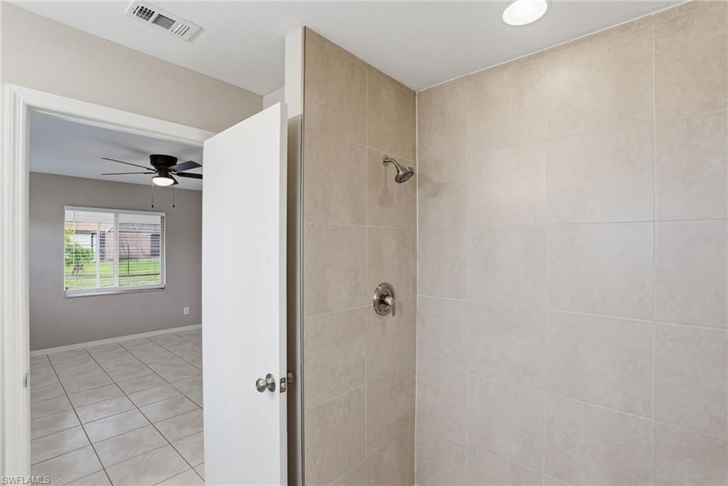 Image 27 of property listing at 3521 Santa Barbara BLVD, Cape Coral, FL 33914