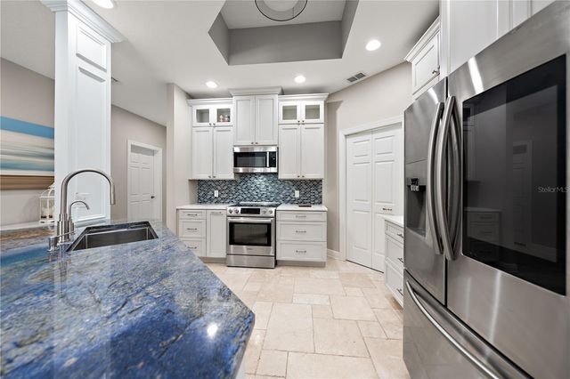 205 BRIGHTWATER DRIVE 205, Clearwater Beach, FL 33767