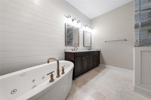 205 BRIGHTWATER DRIVE 205, Clearwater Beach, FL 33767