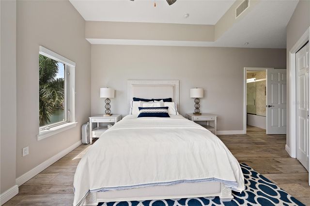 205 BRIGHTWATER DRIVE 205, Clearwater Beach, FL 33767