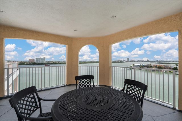 205 BRIGHTWATER DRIVE 205, Clearwater Beach, FL 33767