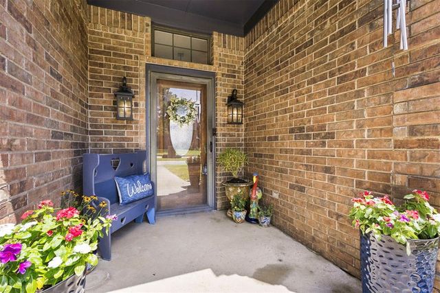 1316 Windsor Place, Shawnee, OK 74804