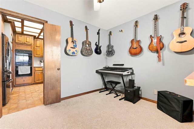 1316 Windsor Place, Shawnee, OK 74804