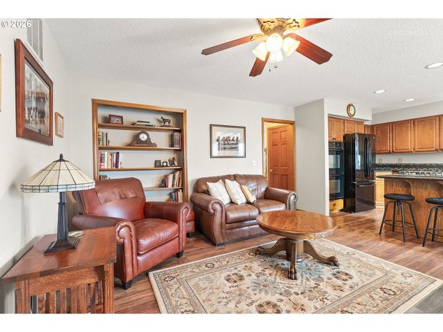 16063 Sw WESTMINSTER Dr, Portland, OR 97224