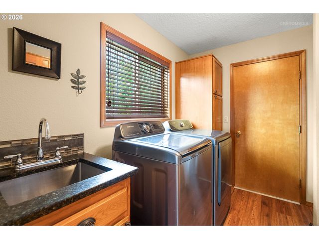 16063 Sw WESTMINSTER Dr, Portland, OR 97224