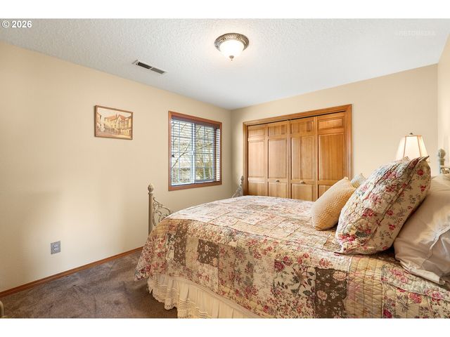 16063 Sw WESTMINSTER Dr, Portland, OR 97224