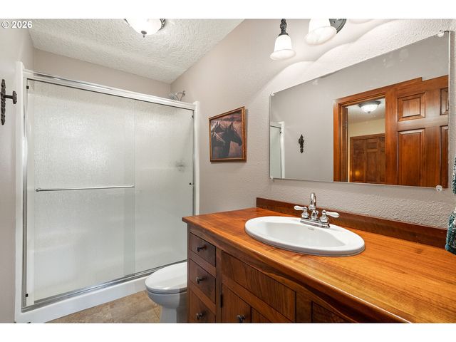 16063 Sw WESTMINSTER Dr, Portland, OR 97224