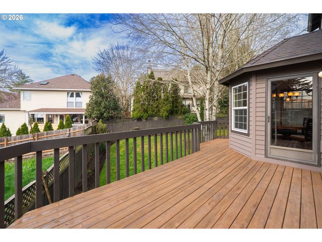 16063 Sw WESTMINSTER Dr, Portland, OR 97224