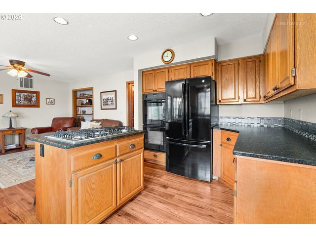 16063 Sw WESTMINSTER Dr, Portland, OR 97224