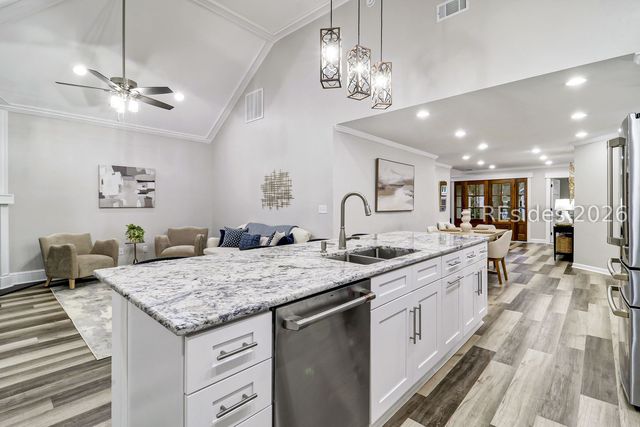 92 Shell Ring Rd, Hilton Head Island, SC 29928