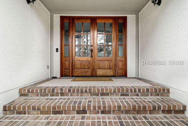 92 Shell Ring Rd, Hilton Head Island, SC 29928