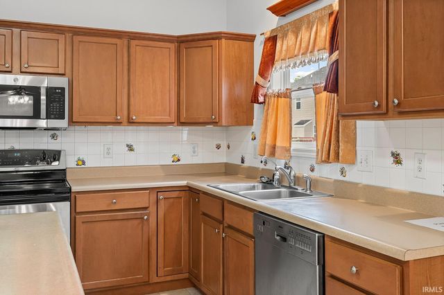 987 MARWYCK Street, West Lafayette, IN 47906