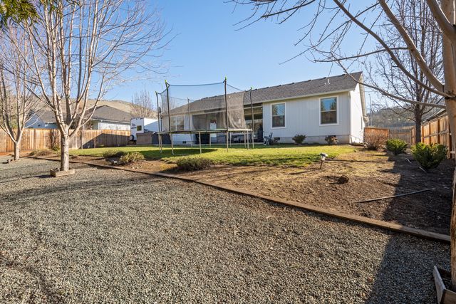 3617 Cedar Links Drive, Medford, OR 97504