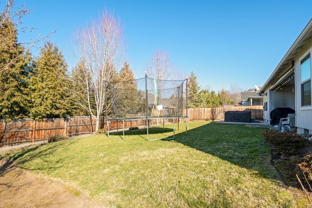 3617 Cedar Links Drive, Medford, OR 97504