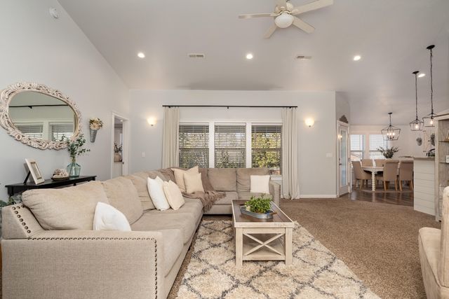 3617 Cedar Links Drive, Medford, OR 97504