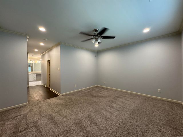 617 Edgemoor Terrace, Benton, AR 72015