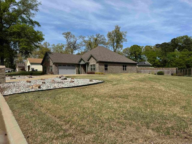 617 Edgemoor Terrace, Benton, AR 72015