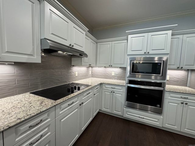 617 Edgemoor Terrace, Benton, AR 72015