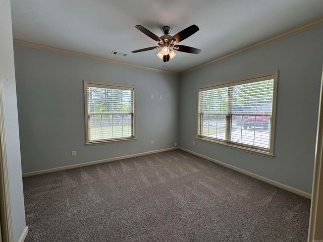 617 Edgemoor Terrace, Benton, AR 72015