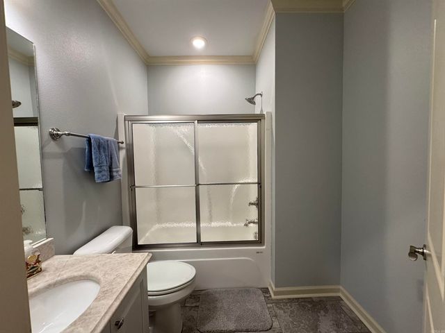 617 Edgemoor Terrace, Benton, AR 72015