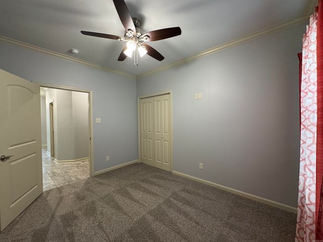 617 Edgemoor Terrace, Benton, AR 72015