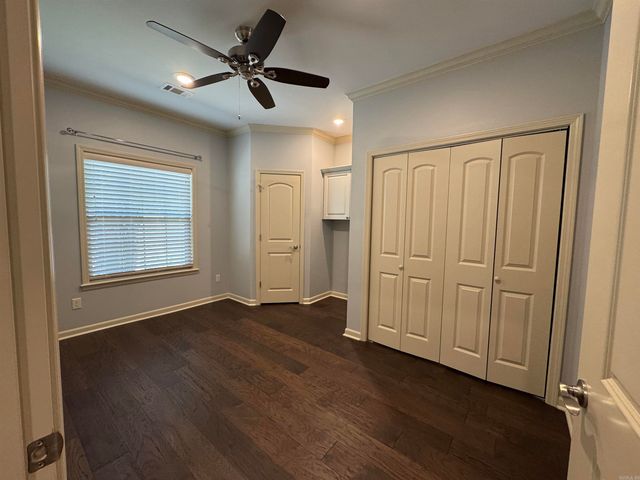 617 Edgemoor Terrace, Benton, AR 72015