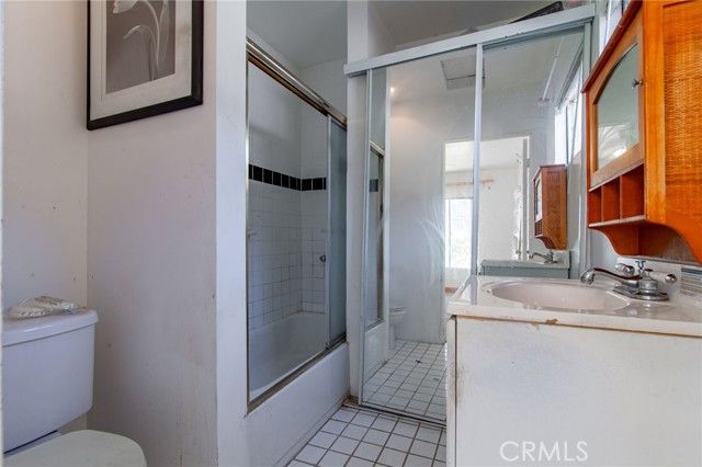 16413 Downey, Paramount, CA 90723