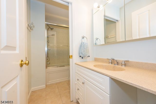 11 Southview Rd, Randolph Twp., NJ 07869