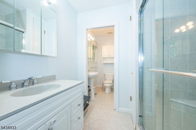 11 Southview Rd, Randolph Twp., NJ 07869