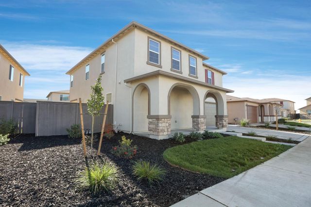 7048 Blue Bay Ln, Stockton, CA 95219