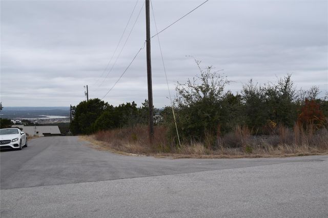 9104 Bar K Ranch RD, Lago Vista, TX 78645