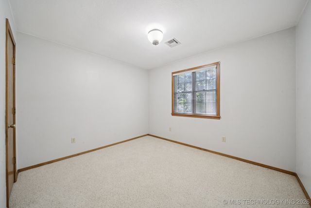 1181 Deer Creek, Pryor, OK 74361